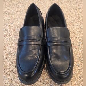Gap Black Loafers | Timeless | Capsule Wardrobe Essential | Size 10